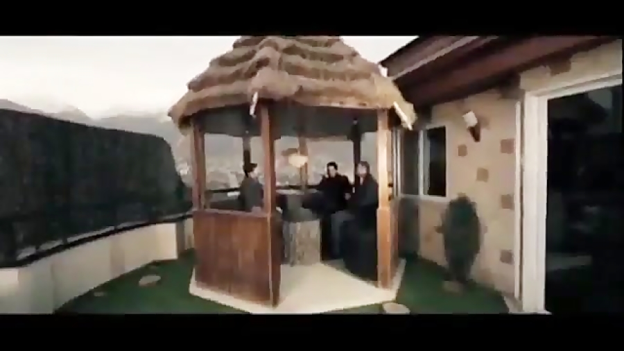 آهنگ جدید یاس به نام چارسوکه تیتراژ فیلم چارسو میباشد! زمان73ثانیه