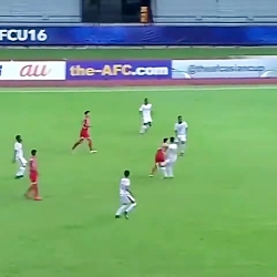 آدم بد شانس در فوتبال و دربازه...