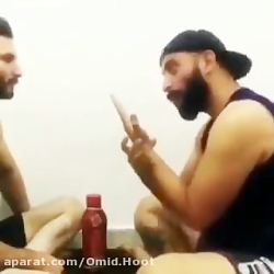 یک ساعته دارم میخندم