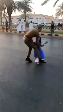 طوری که خانواده سعی میکنه از ا...