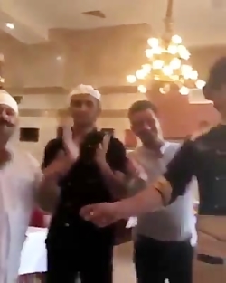 آشپزی که در رستوران فرمانیه تر...