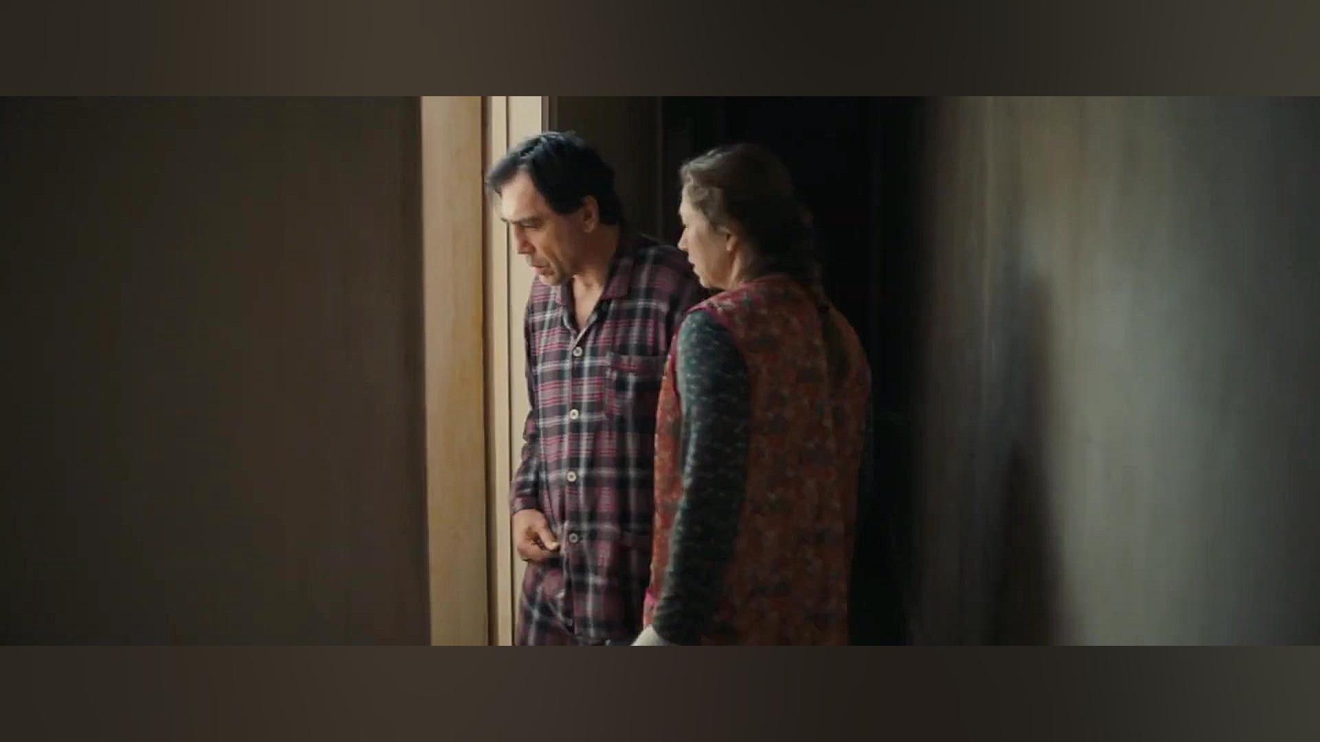 فیلم The Roads Not Taken 2020 زمان5111ثانیه