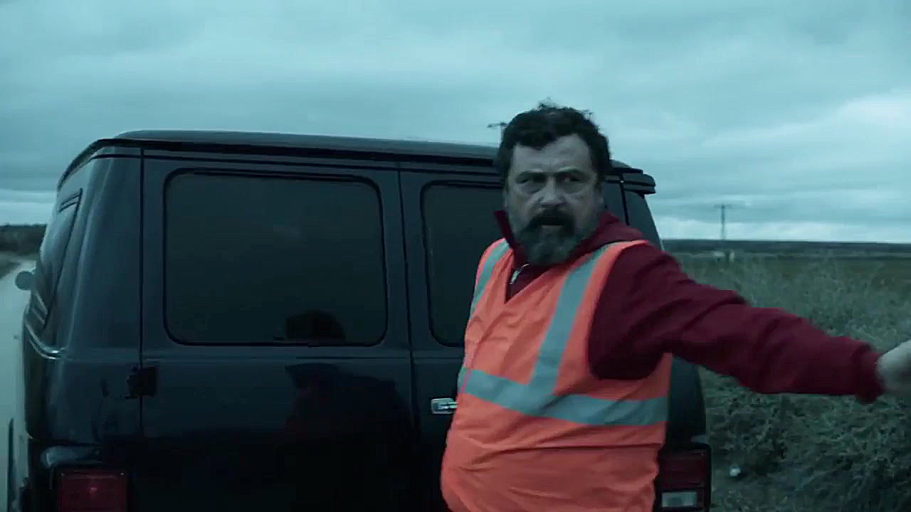 سریال خانه کاغذی فصل 1 قسمت 1 دوبله فارسی | Money Heist زمان2356ثانیه
