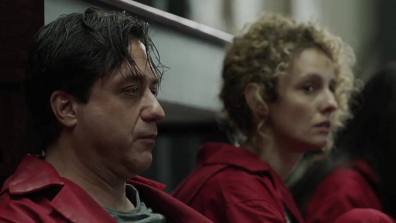 سریال خانه کاغذی فصل 1 قسمت 3 دوبله فارسی - Money Heist S01 E03 زمان2931ثانیه
