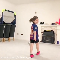 پیغام آرات حسینی با حرکت دیدنی...