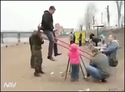 وقتی دوتا خرس گنده الاکلنگ باز...