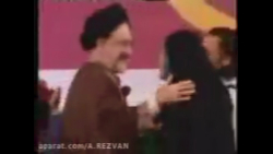 لمس کردن دختران چادری توسط سید محمد خاتمی