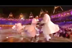 نمایش اسرارآمیز و مرموز افتتاح...