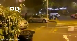 جوانان پاریس با نیروهای امنیتی...