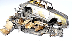 مرمت و بازسازی ماشین بازی مدل...