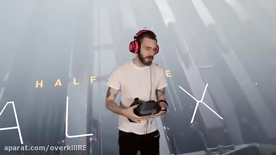 گیم پلی بازی half life alyx VR پیودی پای