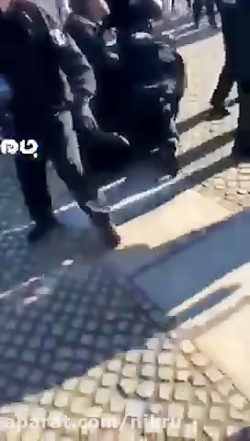 افزایش درگیری‌ها میان معترضان...