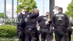 برخورد خشن نیروهای امنیتی آلما...