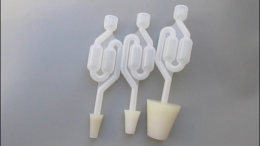 معرفی سه سایز چوب پنبه پلاستیکی و نحوه اتصال آن به قفل هوا زمان89ثانیه