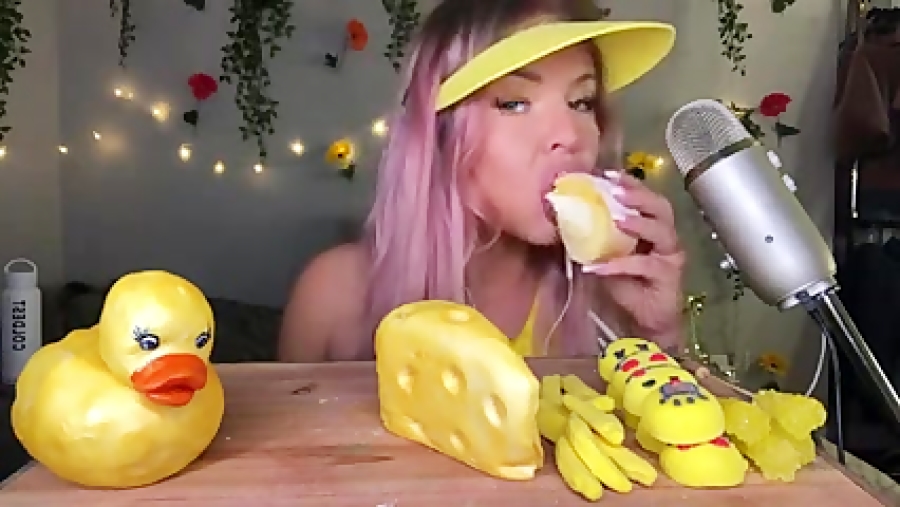 چالش خوردن چیز های زرد(((کپی ب...