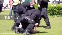 برخورد وحشیانه نیروهای امنیتی...