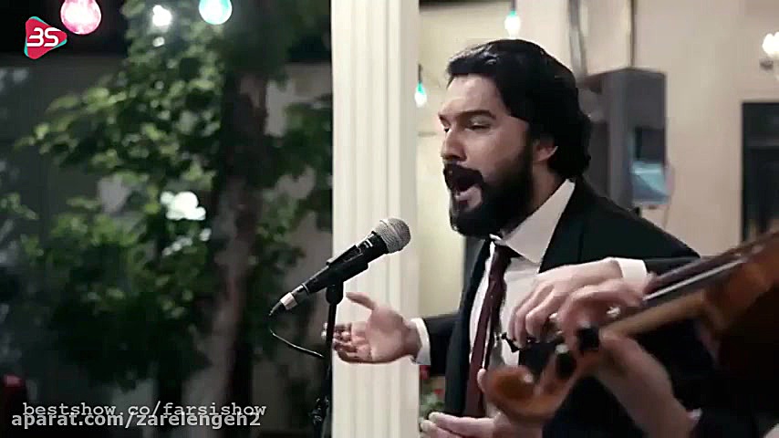 آواز خوانی و رقص حامد بهداد در سریال دندون طلا زمان155ثانیه