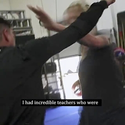 ویدئویی جالب از تمرینات رزمی...