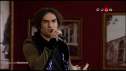 اجرای رضا یزدانی در برنامه دور...