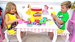 دیانا و بازی با اسلایم ماجراها...