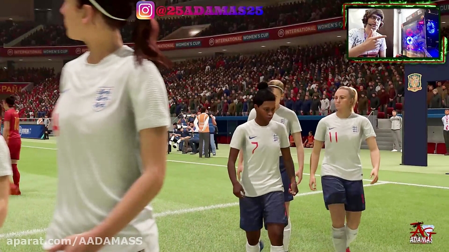 گیم پلی بازی FIFA 19 بین زنان تیم اسپانیا و انگلیس . . فوتبال بانوان. .