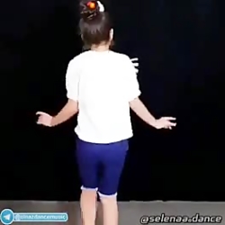 رقص زیبای سلنا با آهنگ شمال