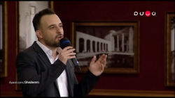 محمد زارع  رو در و دیوار این ش...