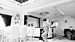 کشتی کج گروه شیلد و رندی اورتن