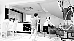 رمن رینز و گلدربرگ در مقابل آن...