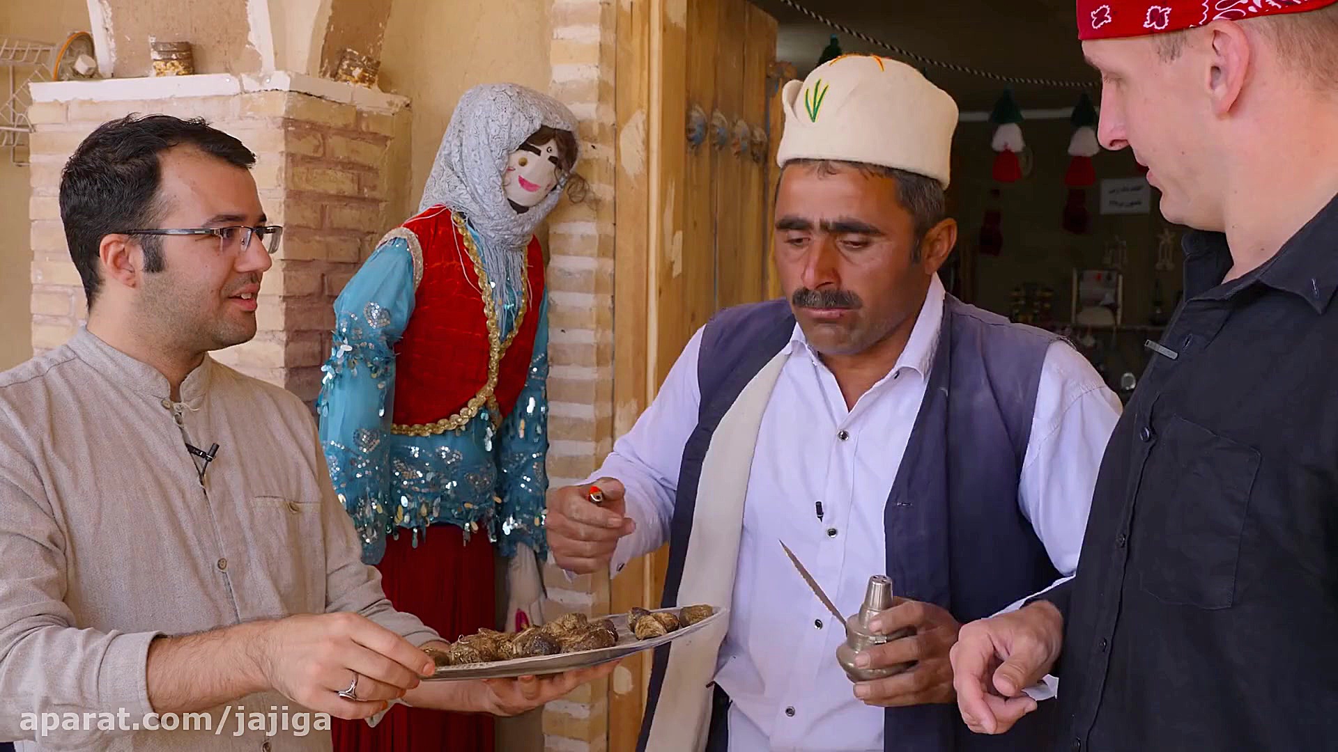 پوستر بزرگ