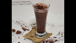 نوشیدنی خنک  قهوه سرد  نوشیدنی...