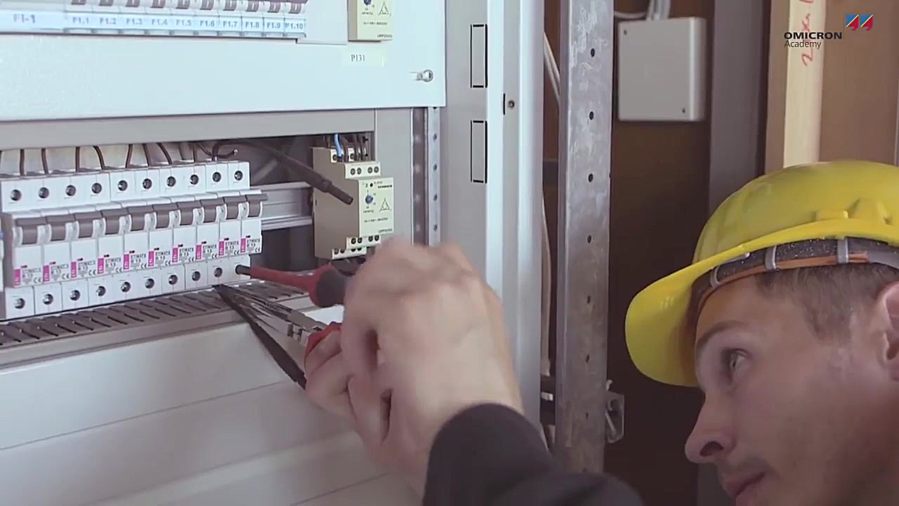 تست فیوز مینیاتوری Miniature Circuit Breaker Testing لیزر مو