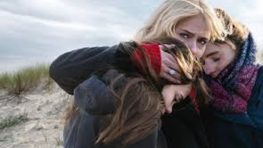 فیلم دختران گمشده Lost Girls 2020 با زیرنویس فارسی زمان5634ثانیه