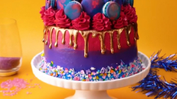 کیک آرایی و تزئین کیک