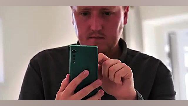 بررسی ال جی ولوت (LG Velvet) شلخته خان