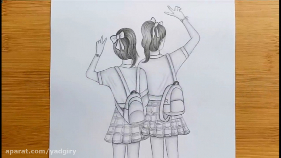 آموزش نقاشی سیاه قلم دو دانش آموز دختر