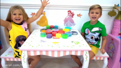 دیانا و روما با اسلایم بازی می...