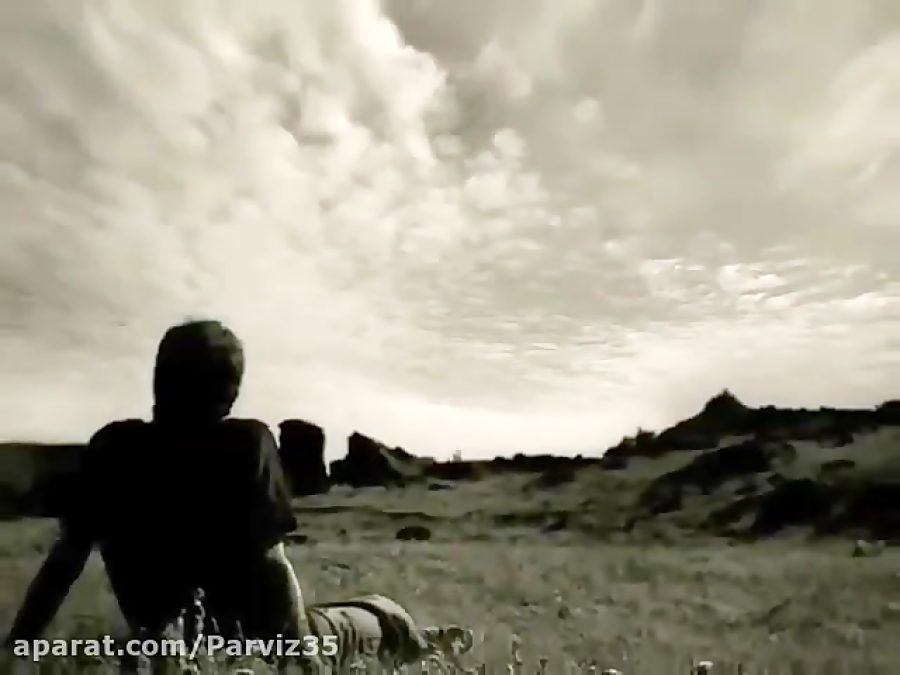 Это одиночество. В полном одиночестве ты думал почему все. Одиночество это сила. Жить в одиночестве. Лучше жить в одиночестве.