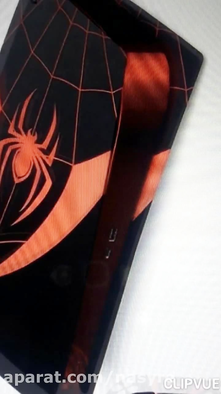 PS5 به طرح مرد عنکبوتی مایلز مورالز