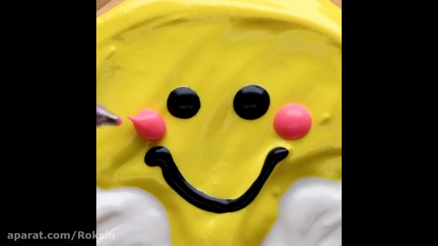 تزیین کوکی :: طرح های زیبا برای کوکی و شیرینی :: آموزش کیک و شیرینی پزی