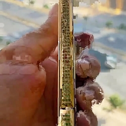 شکل گوشی آیفون ۱۱ پرومکس