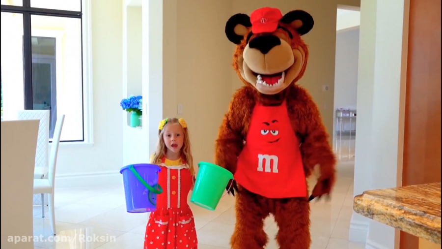 ناستیا و خرسی، فرنی درست میکنن...