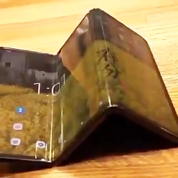 هرچی گوشی تاشو دیدید فراموش کن...