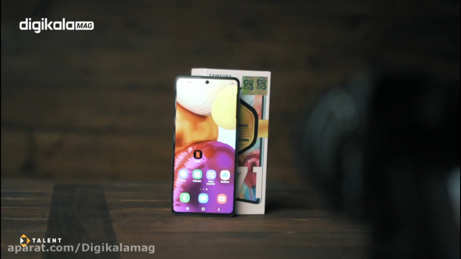 جعبه&zwnj;گشایی و&zwnj;نگاه او...