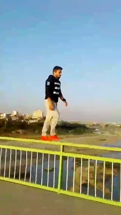 مهارت این مرد رو روی پل جدید د...
