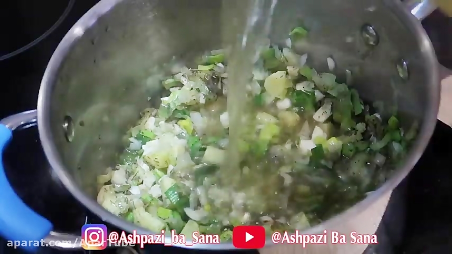 سوپ سیر و سبزیجات معطر