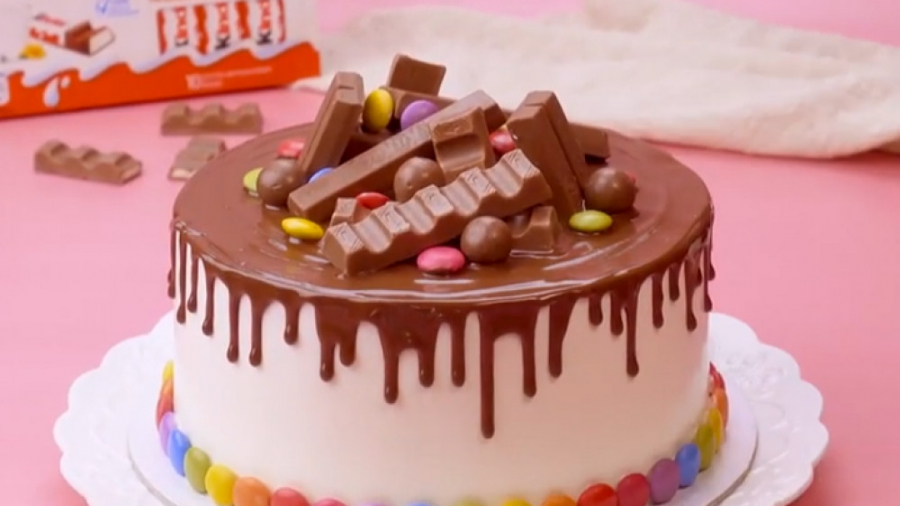 کیکهای شکلاتی رنگین کمانی