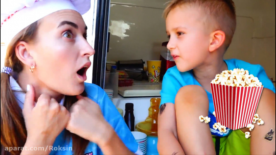 ولاد و نیکی :: بستنی فروشی مام...