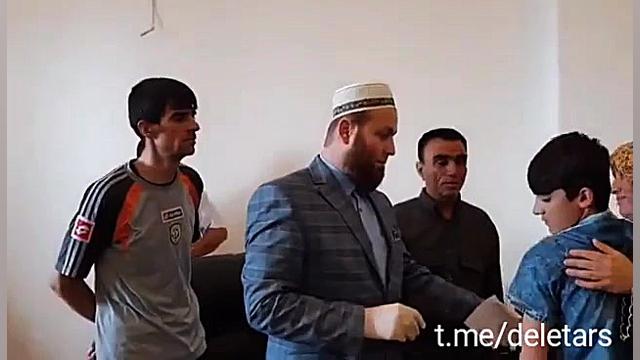 ملا علی جنگیر / جنگیری پسری که با حمله اجنه دیوانه شده و فکر می کند گربه است ماو درمان سلولیت