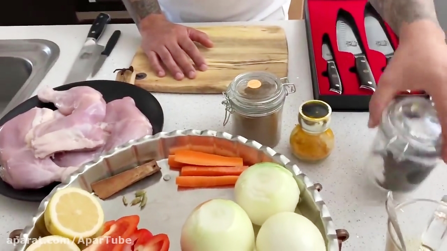 آموزش مرغ معروف شاندیزی با سس پیاز نامبروان برای مهمانی